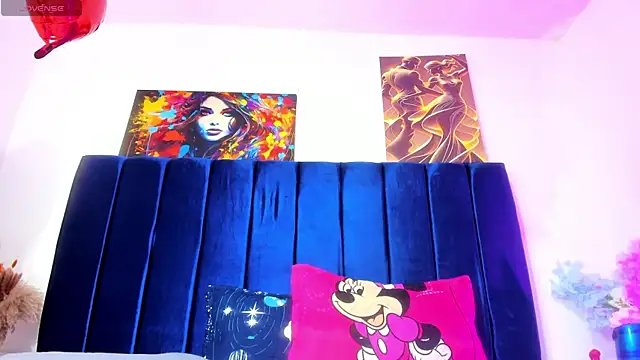 Snapshot of Annie_switt chatting on February 25, 4:44 am Annie switt online show from February 25, 4:44 am