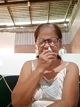 Snapshot of Sweet-Lita50 chatting on September 13, 12:43 am Sweet-Lita50 online show from September 13, 12:43 am