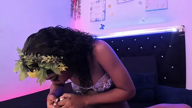 Snapshot of AkariRosetti chatting on October 18, 4:41 pm AkariRosetti online show from October 18, 4:41 pm