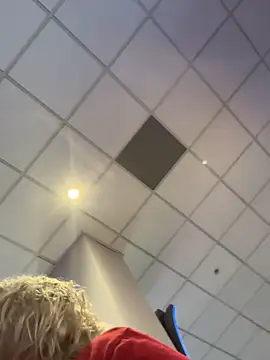 toomuchofafreak online show from March 15, 5:57 am