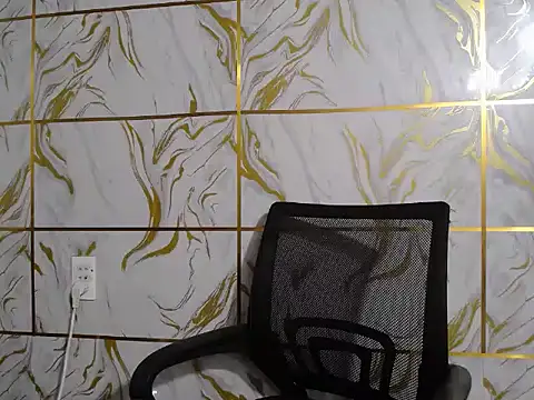 Snapshot of Lyzizi_lovely09 chatting on November 20, 9:42 am Lyzizi lovely09 online show from November 20, 9:42 am