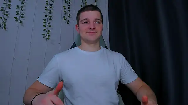 Your Claddagh online show from December 16, 4:56 pm