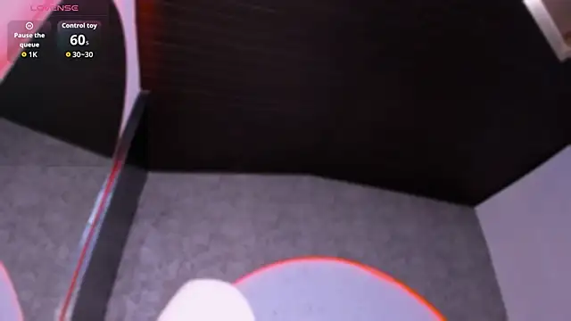 Snapshot of ReinaChloe chatting on February 3, 4:12 pm ReinaChloe online show from February 3, 4:12 pm