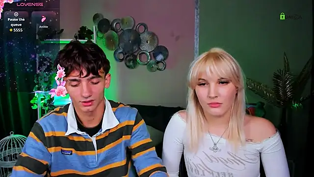 Snapshot of marta_smith chatting on October 13, 7:14 pm marta smith online show from October 13, 7:14 pm