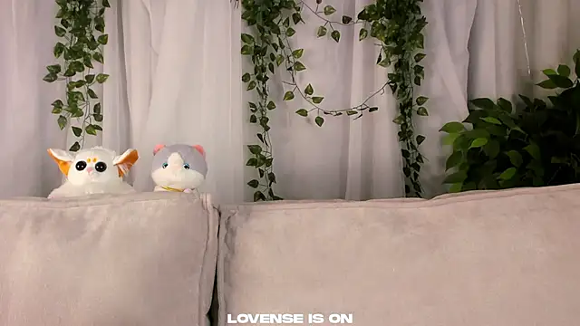 ElizSpieth online show from October 24, 1:24 am