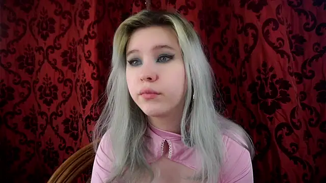 ElizSpieth online show from July 19, 1:31 am