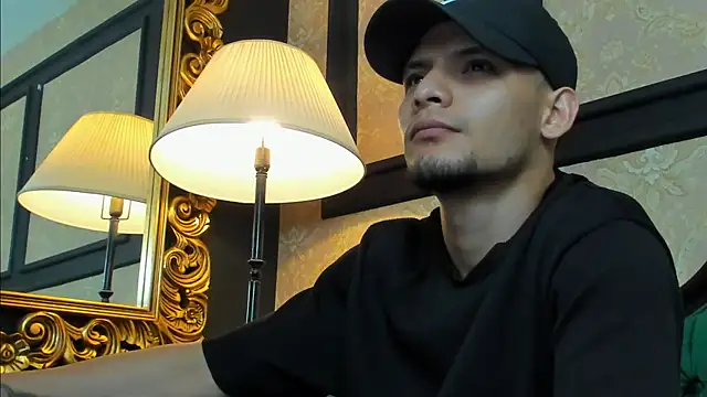 AlessandroKiing online show from July 29, 11:03 pm