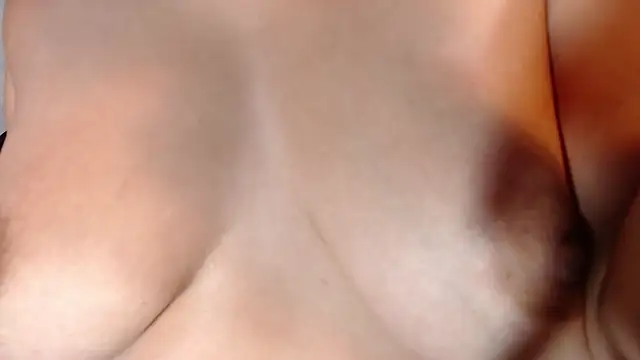 Snapshot of Naomi_Blomm chatting on October 7, 7:33 pm Naomi Blomm online show from October 7, 7:33 pm