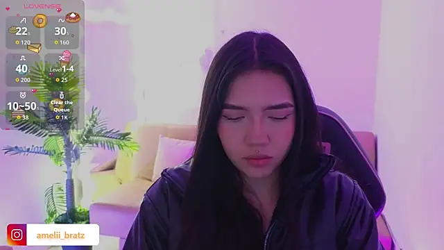 Ameliiaa tay online show from December 3, 11:30 am