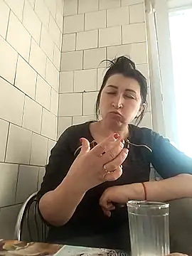 Snapshot of Funny_Karina chatting on March 10, 2:00 pm Funny Karina online show from March 10, 2:00 pm