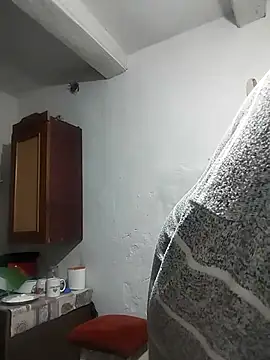 Snapshot of Funny_Karina chatting on April 5, 8:06 pm Funny Karina online show from April 5, 8:06 pm