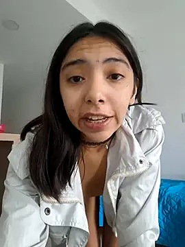 missapril0101 online show from March 20, 11:59 am