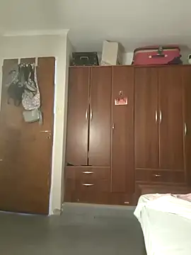 missapril0101 online show from April 17, 5:16 pm