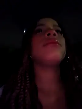 Snapshot of Mia-sensual chatting on October 10, 4:33 am Mia-sensual online show from October 10, 4:33 am