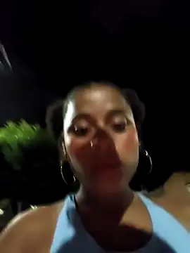 Snapshot of Mia-sensual chatting on October 23, 4:23 am Mia-sensual online show from October 23, 4:23 am