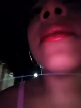 Snapshot of Mia-sensual chatting on October 25, 4:09 am Mia-sensual online show from October 25, 4:09 am