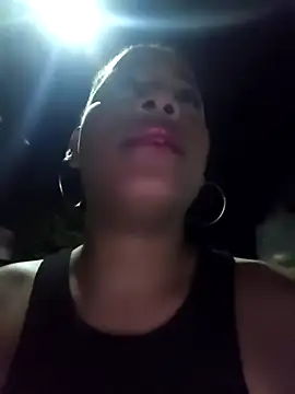 Snapshot of Mia-sensual chatting on October 30, 4:03 am Mia-sensual online show from October 30, 4:03 am