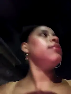 Snapshot of Mia-sensual chatting on November 8, 2:34 am Mia-sensual online show from November 8, 2:34 am