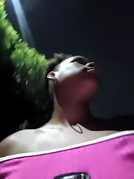 Snapshot of Mia-sensual chatting on November 25, 1:49 am Mia-sensual online show from November 25, 1:49 am