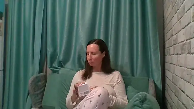 ALICAINWONDERLAND online show from November 22, 8:19 pm