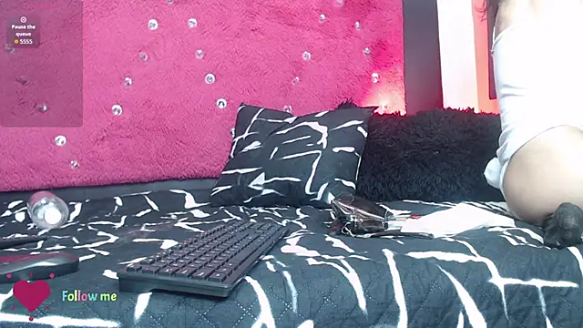 Engeelll online show from October 17, 6:54 pm