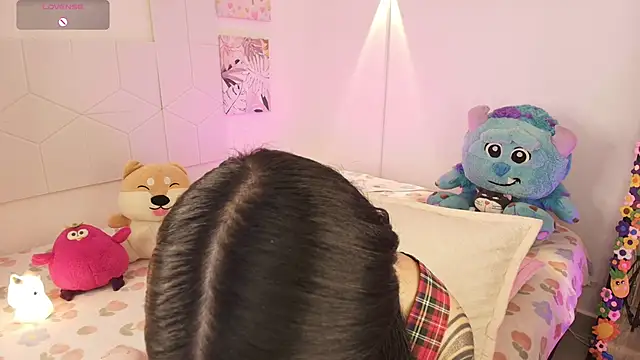 justonecute online show from November 18, 1:33 am