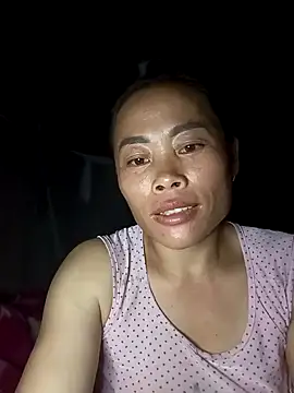 Snapshot of CoMay003 chatting on October 14, 11:44 am CoMay003 online show from October 14, 11:44 am