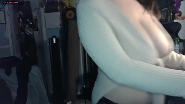 bimbo gurl online show from April 4, 12:57 pm