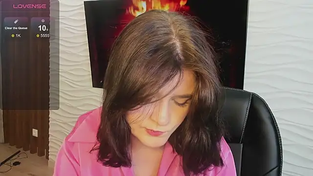 Snapshot of MoriGirl chatting on September 10, 1:00 pm MoriGirl online show from September 10, 1:00 pm