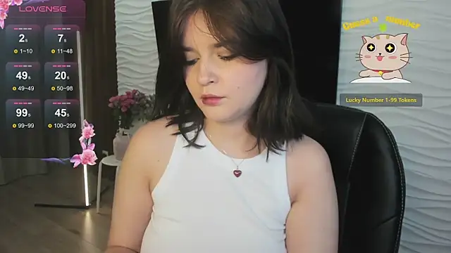 Snapshot of MoriGirl chatting on September 23, 1:03 pm MoriGirl online show from September 23, 1:03 pm