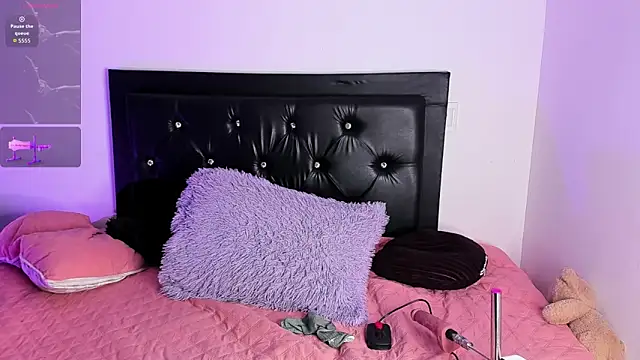 samiacooper25 online show from February 6, 12:37 am