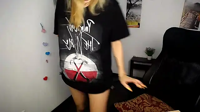 PeppyMia online show from October 20, 6:25 am