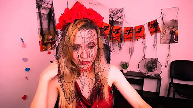 PeppyMia online show from October 31, 7:53 am