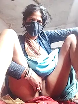 MISS-KAYA online show from November 23, 6:30 pm