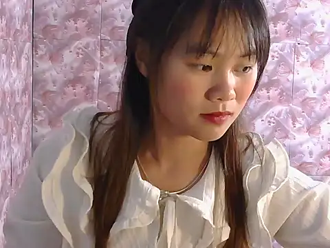 Snapshot of Sisi_dy01 chatting on November 4, 12:15 pm Sisi dy01 online show from November 4, 12:15 pm