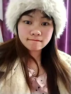 Snapshot of Sisi_dy01 chatting on January 6, 1:59 pm Sisi dy01 online show from January 6, 1:59 pm