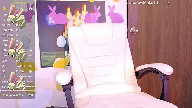 an drew18 online show from April 11, 1:37 pm