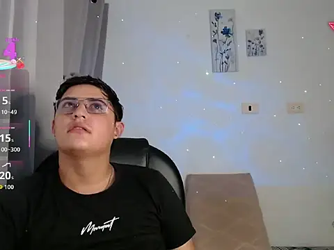 Snapshot of yesitwink_ chatting on March 11, 2:39 am yesitwink online show from March 11, 2:39 am