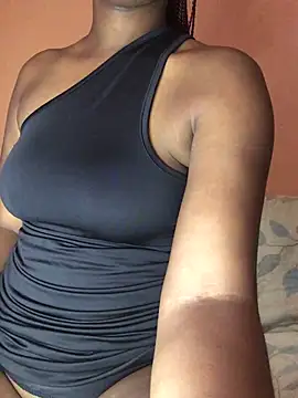 Snapshot of ffinegirl chatting on November 6, 7:04 pm ffinegirl online show from November 6, 7:04 pm