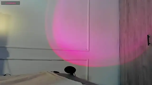 Snapshot of Ice_Princess_ chatting on November 8, 12:49 pm Ice Princess online show from November 8, 12:49 pm