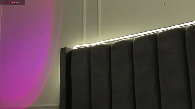 Snapshot of Ice_Princess_ chatting on November 14, 4:38 pm Ice Princess online show from November 14, 4:38 pm