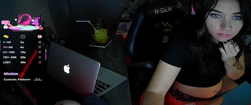 goddessmissmia online show from September 20, 6:09 pm