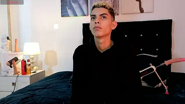 Room 69x online show from March 26, 8:25 pm