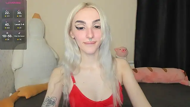 succubantra online show from October 31, 3:02 pm