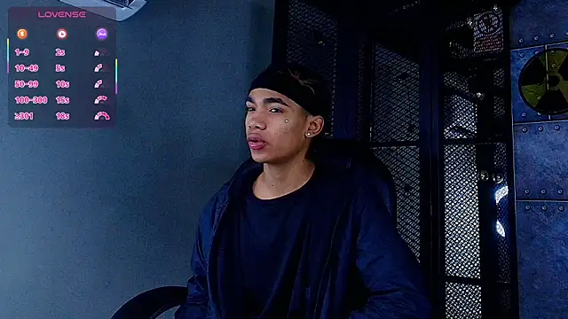 AlanCutee online show from October 7, 11:40 am