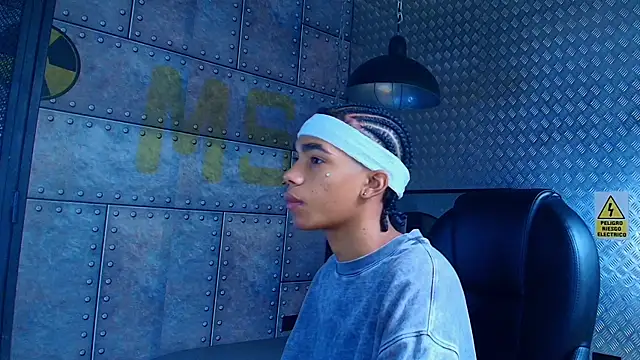 AlanCutee online show from October 17, 12:41 pm