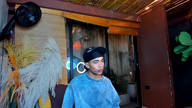 AlanCutee online show from January 19, 11:36 am