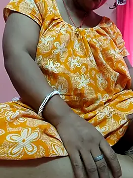Snapshot of Cute-Swewty chatting on July 22, 7:22 am Cute-Swewty online show from July 22, 7:22 am
