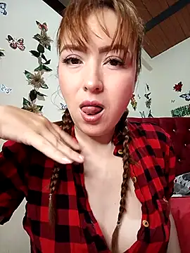 valery-lyma online show from November 19, 4:45 am