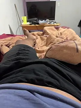 Snapshot of Monspeet_01 chatting on October 24, 4:20 am Monspeet 01 online show from October 24, 4:20 am